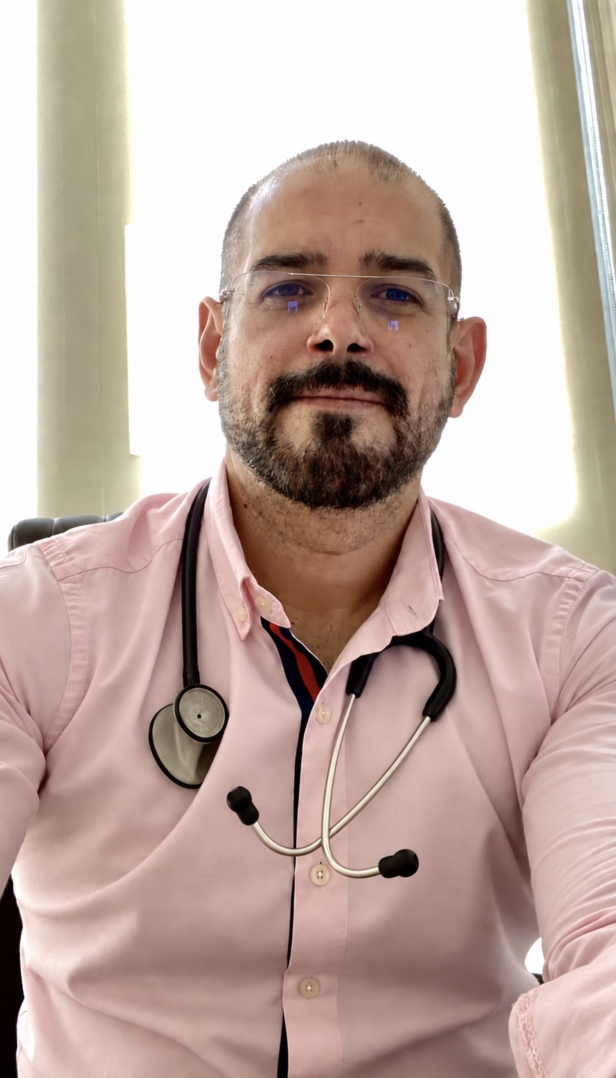 Retrato de Dr. Alejandro Zavala Calderón, Geriatría