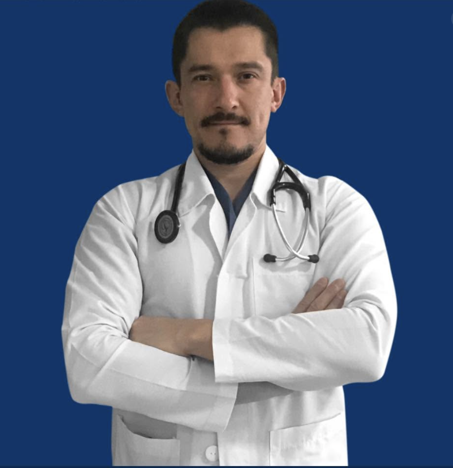 Retrato de Dr. Moisés Aceves García, Cardiólogo y Rehabilitador cardiaco.